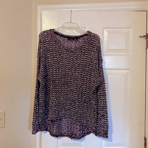 APT 9  sweater size Large